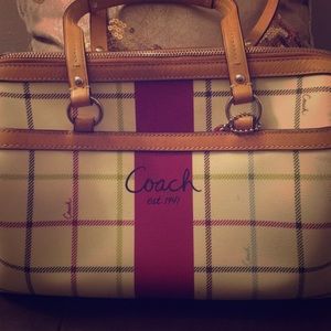 🔥SALE 🔥 Authentic Coach 👛purse .